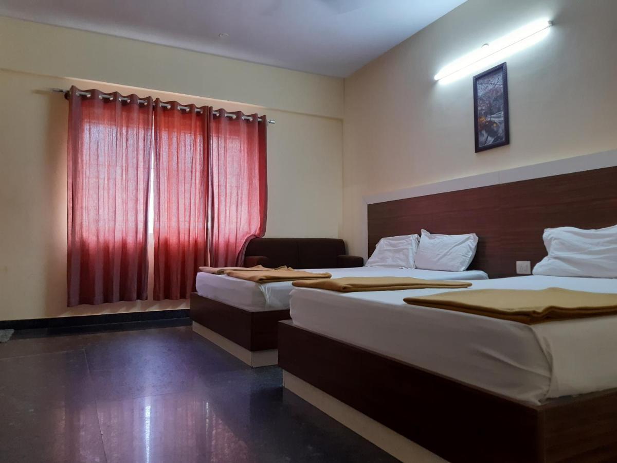 Deluxe Queen Room Two Queen Beds