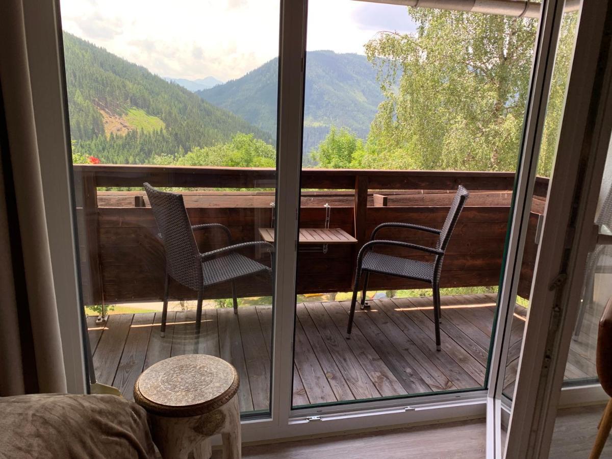 Familienzimmer (3 Erwachsene + 1 Kind)