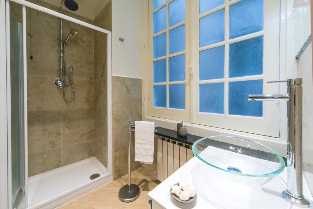 Classic Double Room Private Bathroom