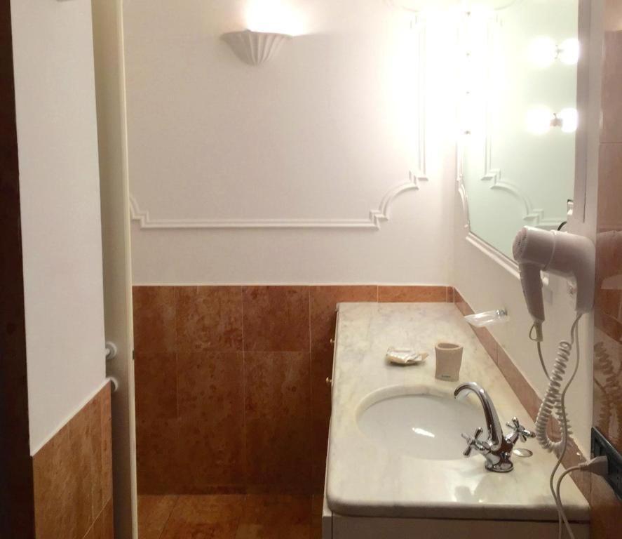 Junior Suite Spa Bath