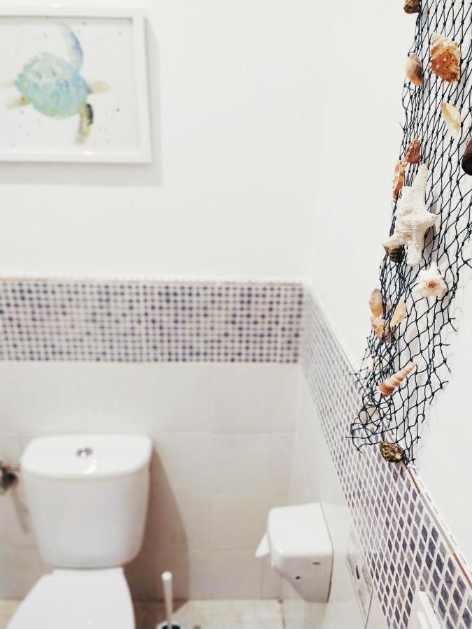 Interior Twin Room Private Bathroom