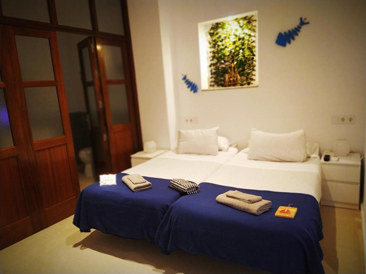 Interior Twin Room Private Bathroom