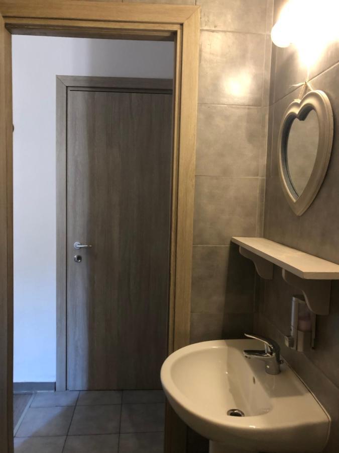 Single Room Private Bathroom