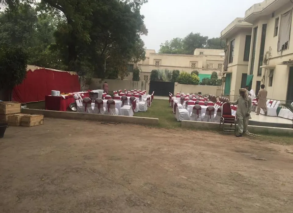 Royal Guest House Dha Phase 4 Lahore-1