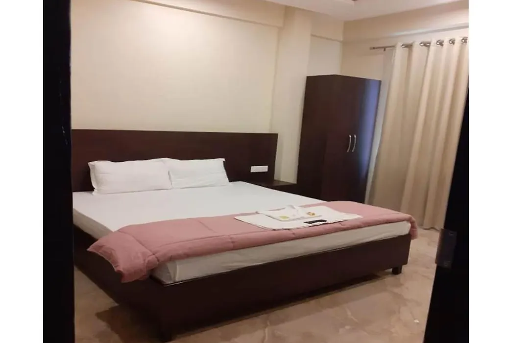 Hotel Artika Inn-1