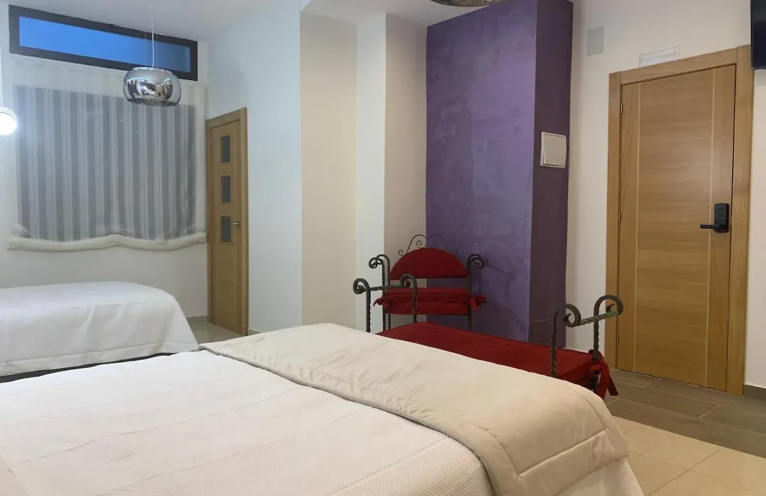 Hostal Poeta Machado-1