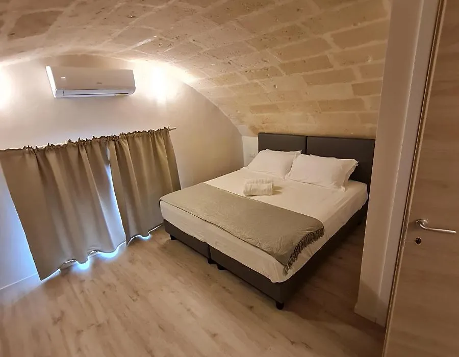 Lithos Rooms-1