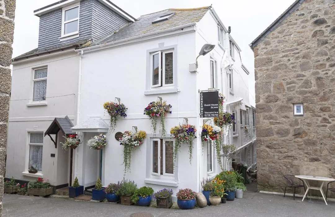 Cornerways Guest House-1