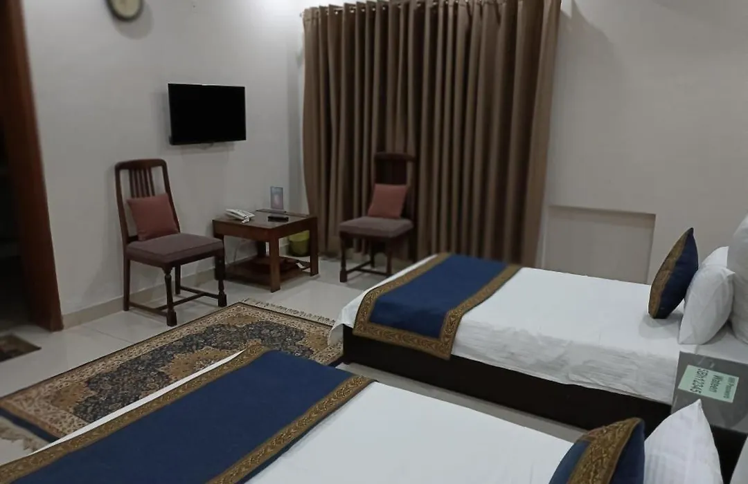 Hotel Gulberg Grand-1