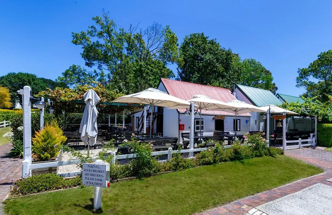 Belvidere Manor Lagoonside Cottages-1