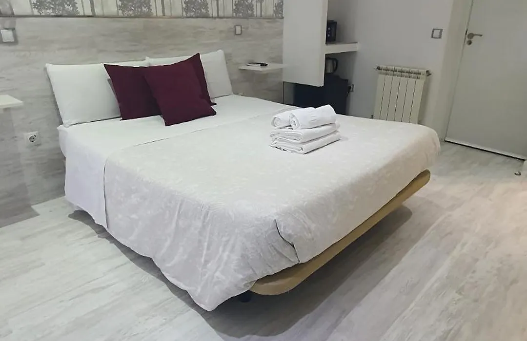 Hostal Met Madrid-1
