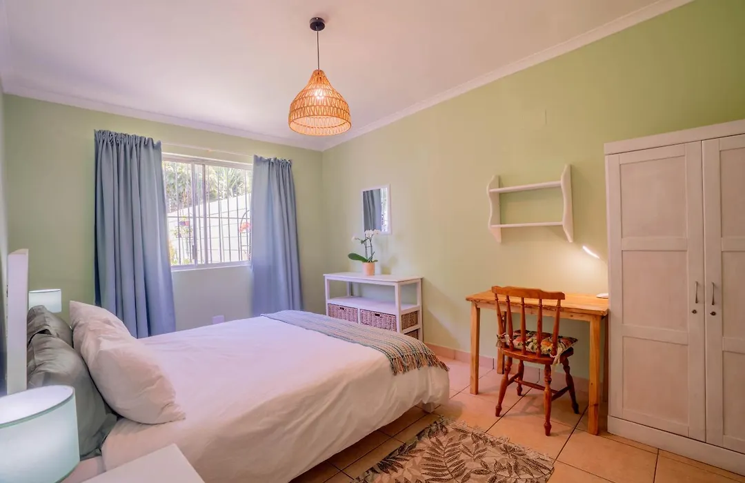 The Avenue House-1