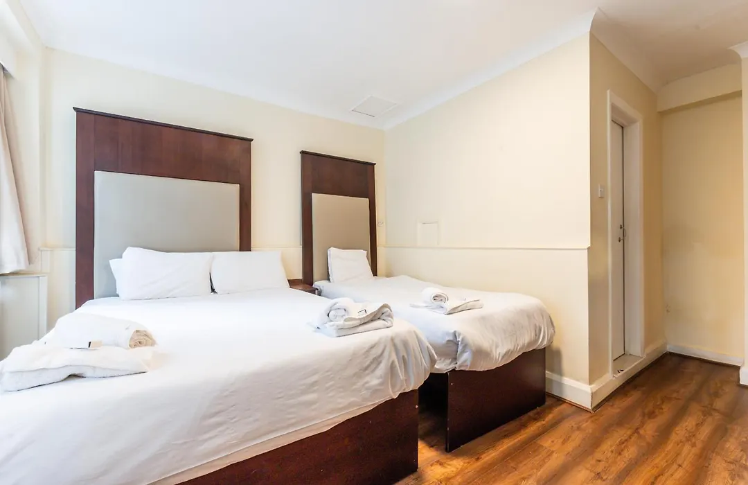 Astoria Hotel-1