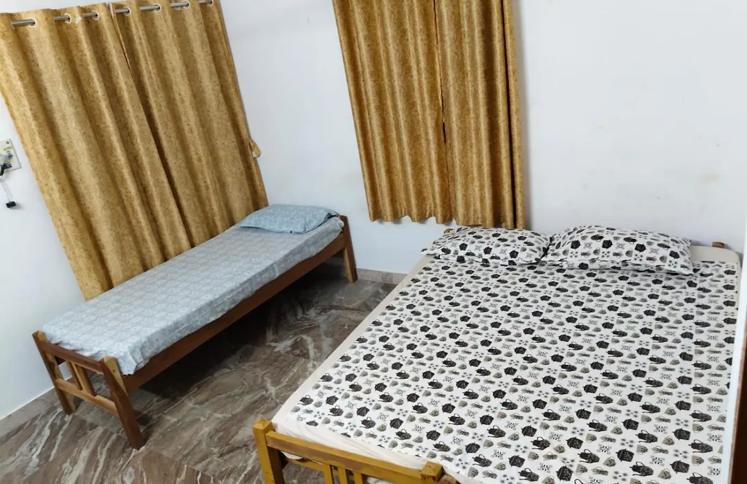 Parthasarathy Guest House-1
