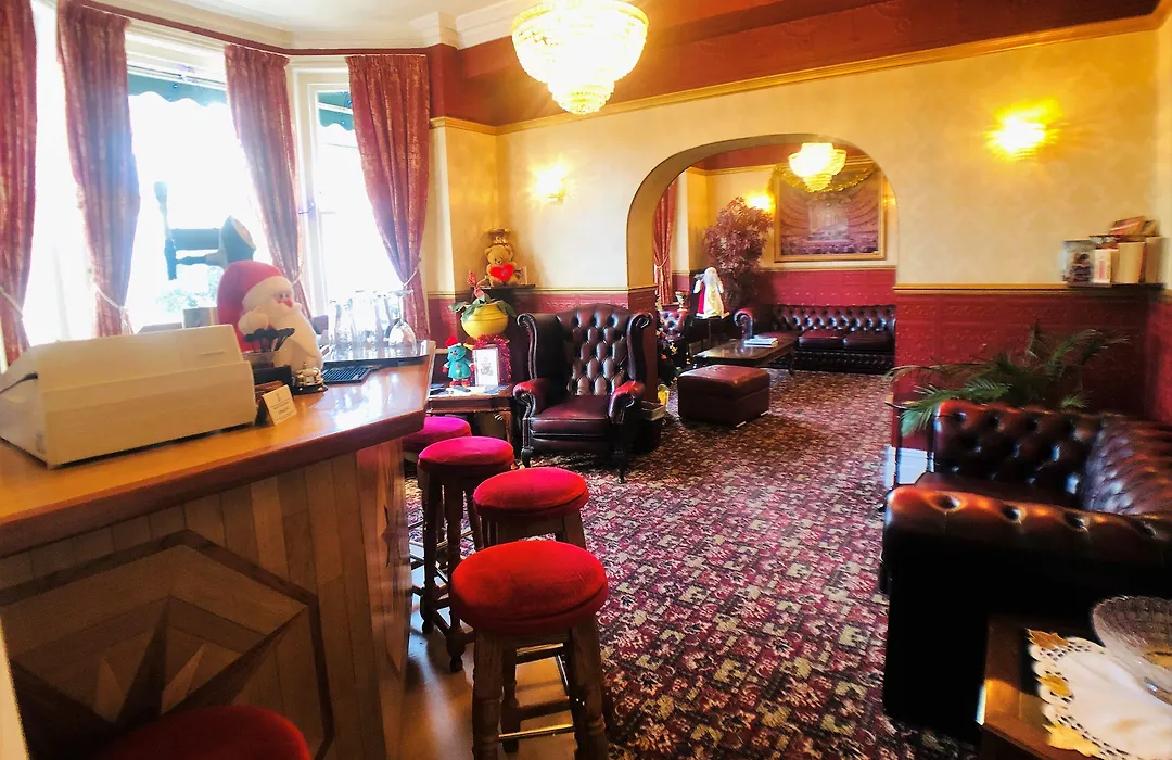 Ilfracombe House Hotel - Near Cliffs Pavilion-1
