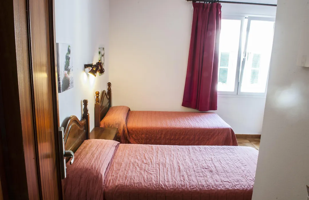 Hostal La Isla-1