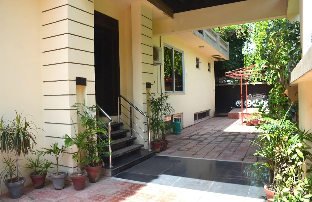 Gofas Lodge-1