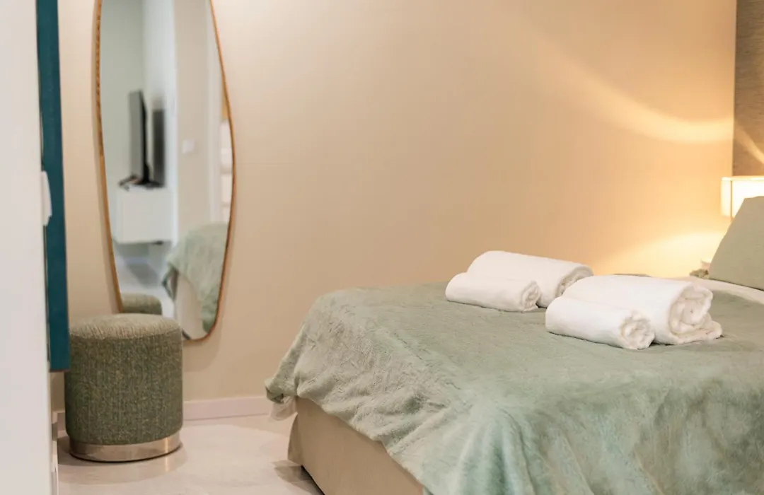 Villa 41 - Private Studios Faro Airport, Beach&City Center-1