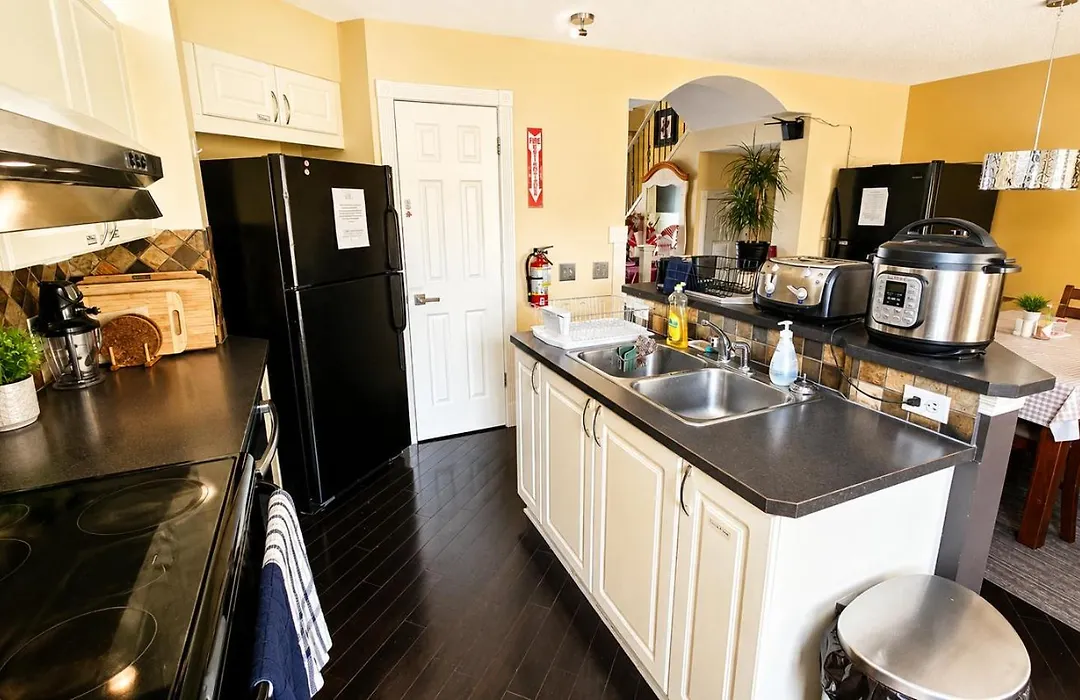 Tuscan Ridge Guesthouse Calgary West-1