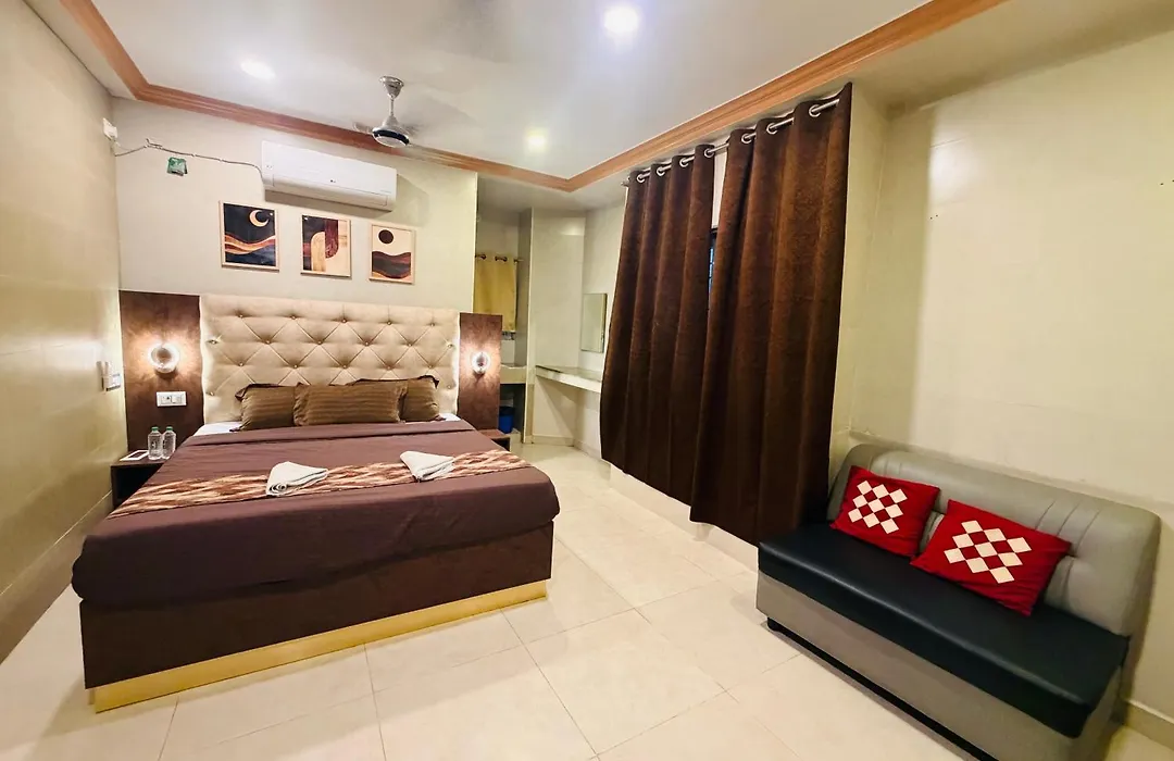 Marina Palace-1