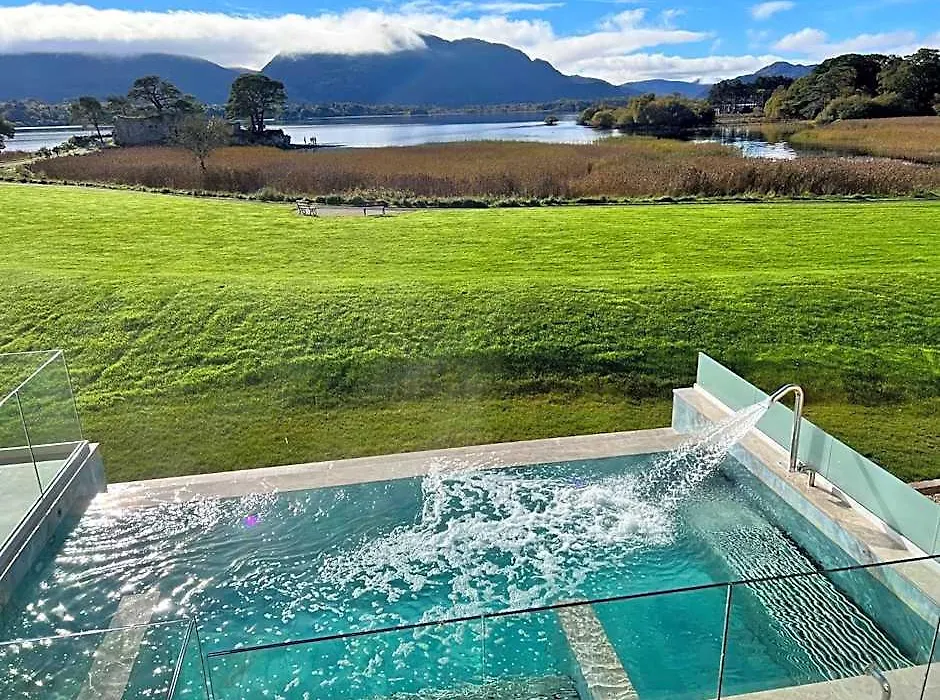 Lake Lodge Guesthouse-1