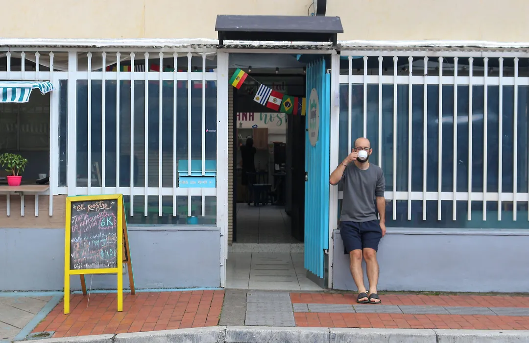 Urbana Hostel-1