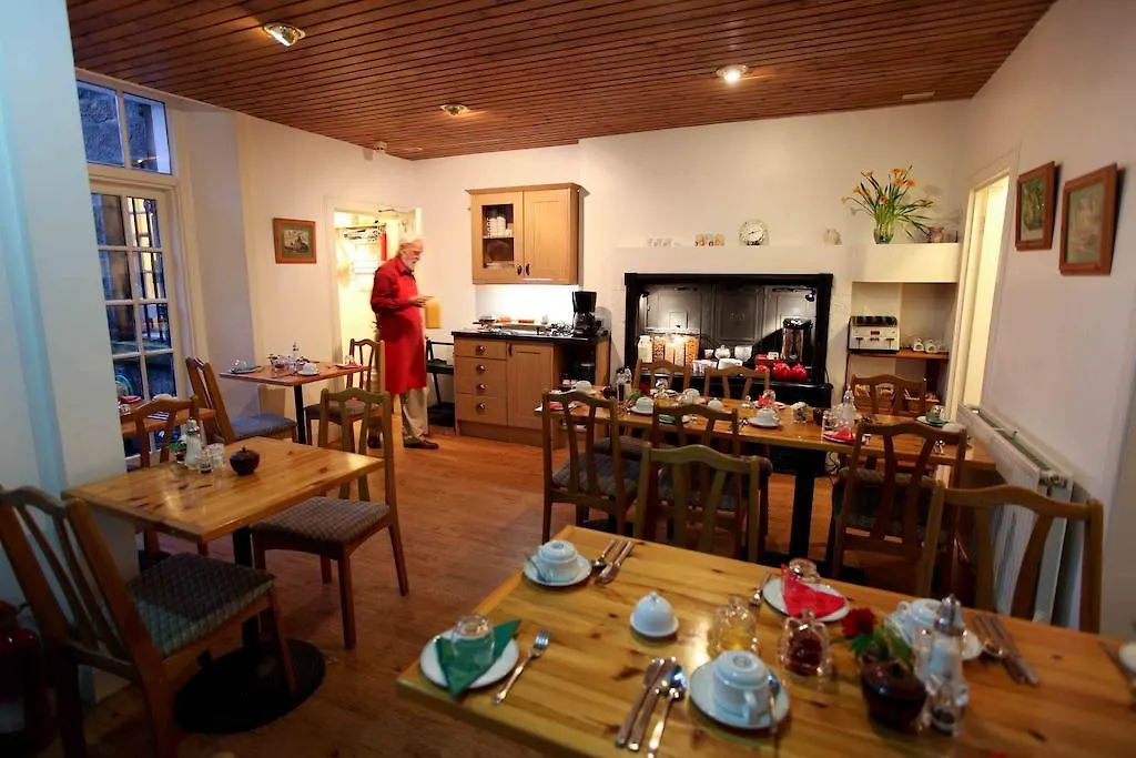 Mingalar Guest House-1
