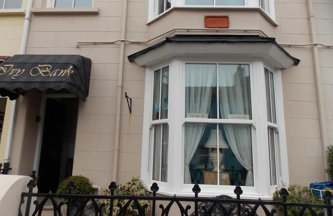 Ivy Bank Guest House, Tenby-1