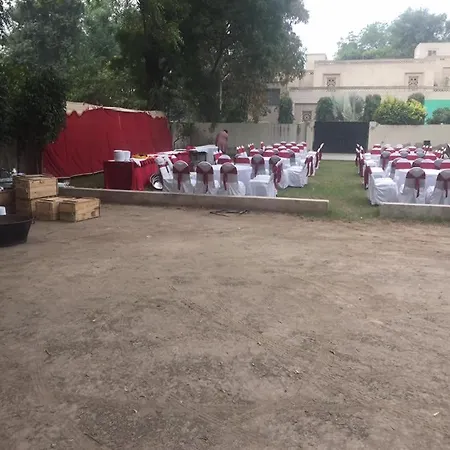 Royal Guest House Dha Phase 4 Lahore-2