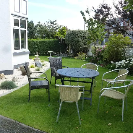 The Kenmore Guest House-3