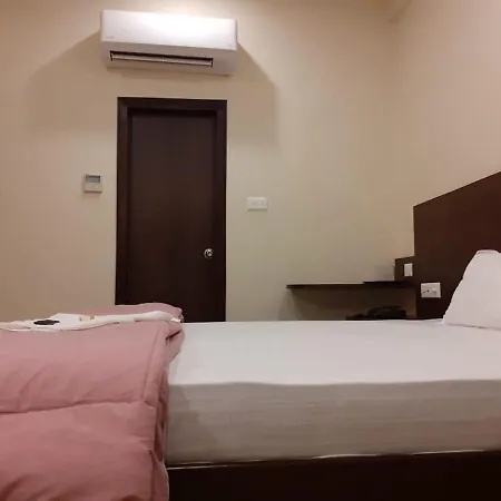 Hotel Artika Inn-3