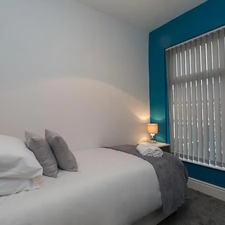 Townhouse @166 Ruskin Rd-3