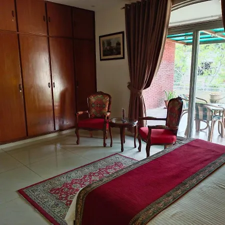 Hotel Gulberg Grand-3
