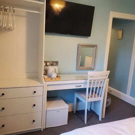 Ivy Bank Guest House, Tenby-3