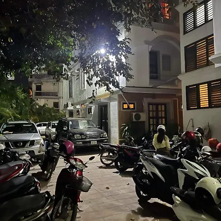 Smiley'S Guesthouse-3