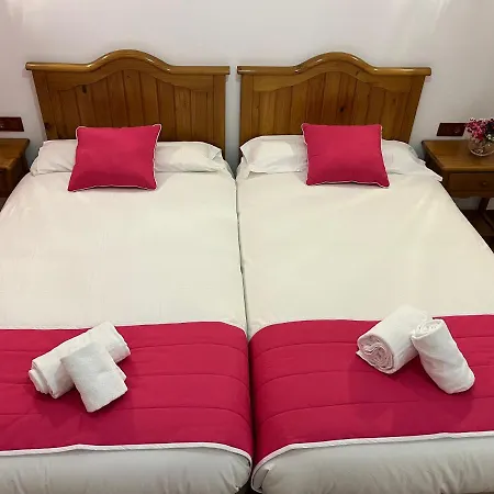 Hostal Ciudad Encantada-3