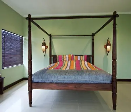 Sandat Mas Cottages-3