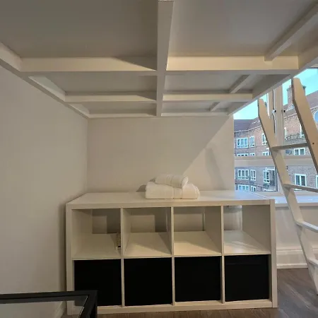 Holiday Properties Vauxhall Central Rooms-3