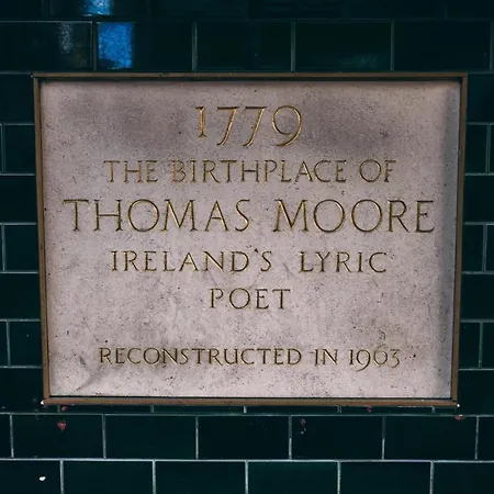 Thomas Moore Inn-2
