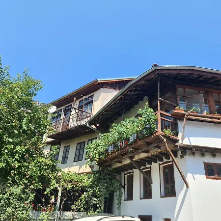 Gurko 7 Heritage House - Old Town, Private Parking-2