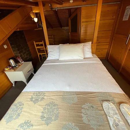 Le Safran Suite Hotel-3