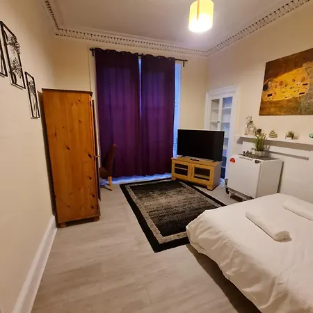 Cathcart Place Rooms-2