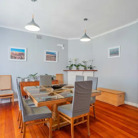 The Avenue House-3