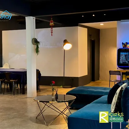 Modern Cave Guest House Walking Distance 5Mins To Jonker-2
