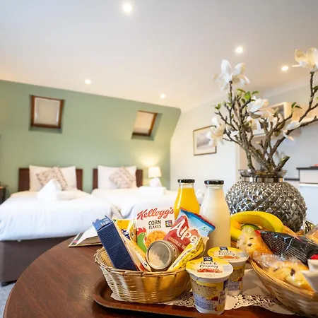Marlborough House - Guest House-2