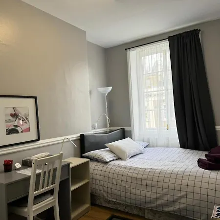 Modern Rooms In Central London-2