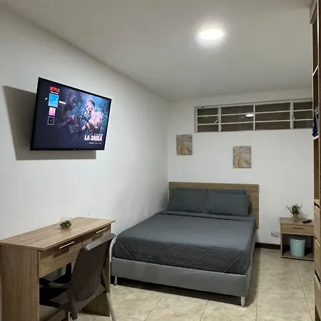 Hostelfc San Luis-3