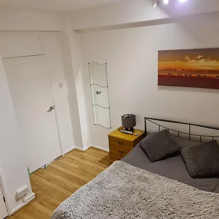 Rooms In Brixton-3