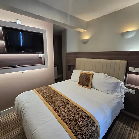 Double Bedroom Studios-3