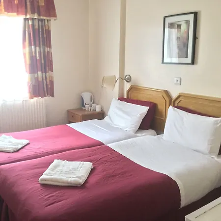 Chiswick Lodge Hotel-2